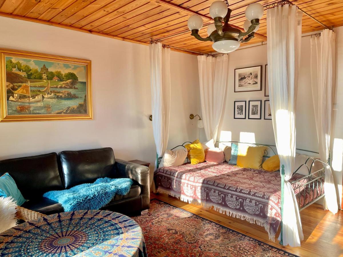 Apple Tree House Villa Lubin  ภายนอก รูปภาพ