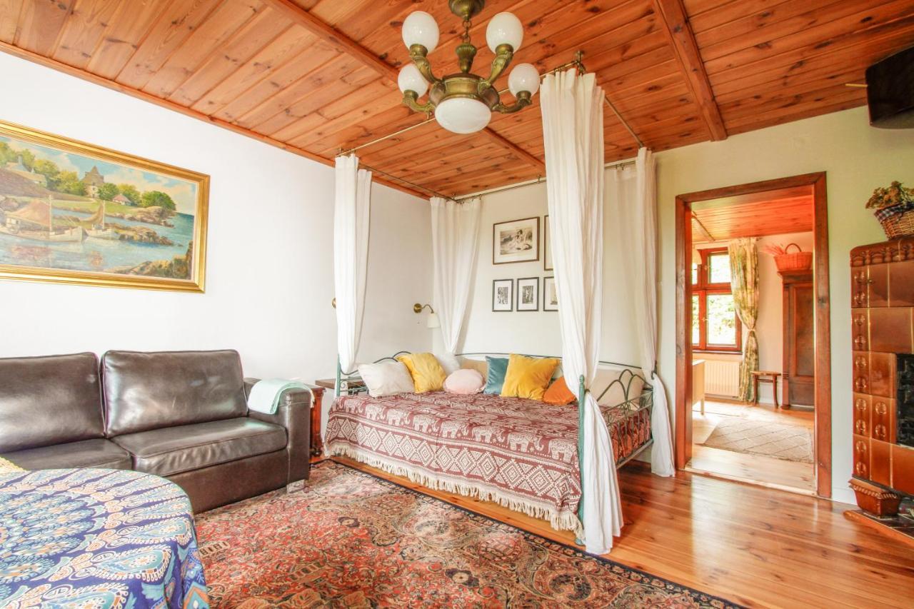 Apple Tree House Villa Lubin  ภายนอก รูปภาพ