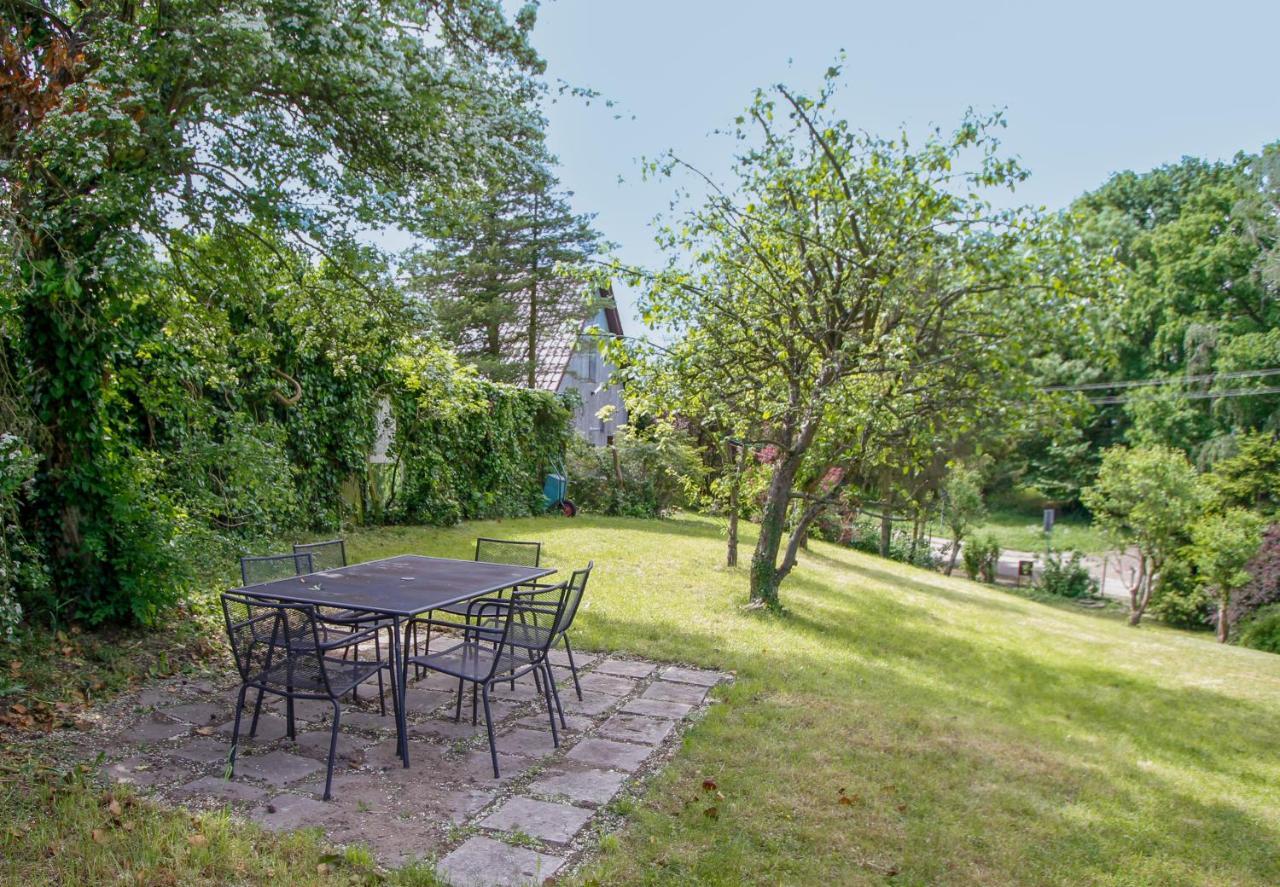 Apple Tree House Villa Lubin  ภายนอก รูปภาพ